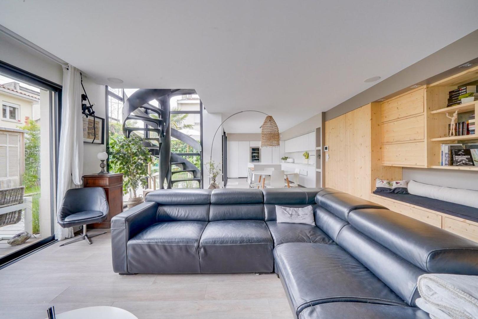 Spacious Bordeaux Family Home With Swimming Pool Экстерьер фото